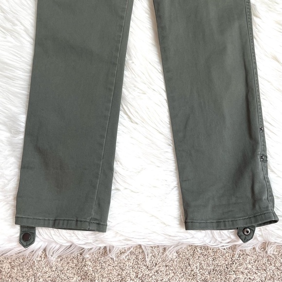 Wit & Wisdom Lilly Pad Green Roll Tab Cargo Pants - Picture 12 of 16